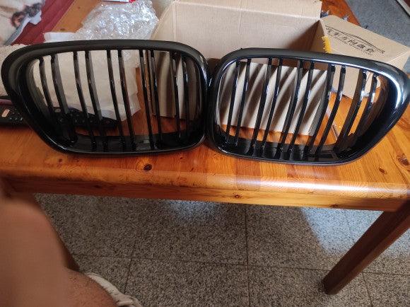 2x Central Double Grilles -BMW 3 Series E46 - M3 DESIGN - One Beast Garage