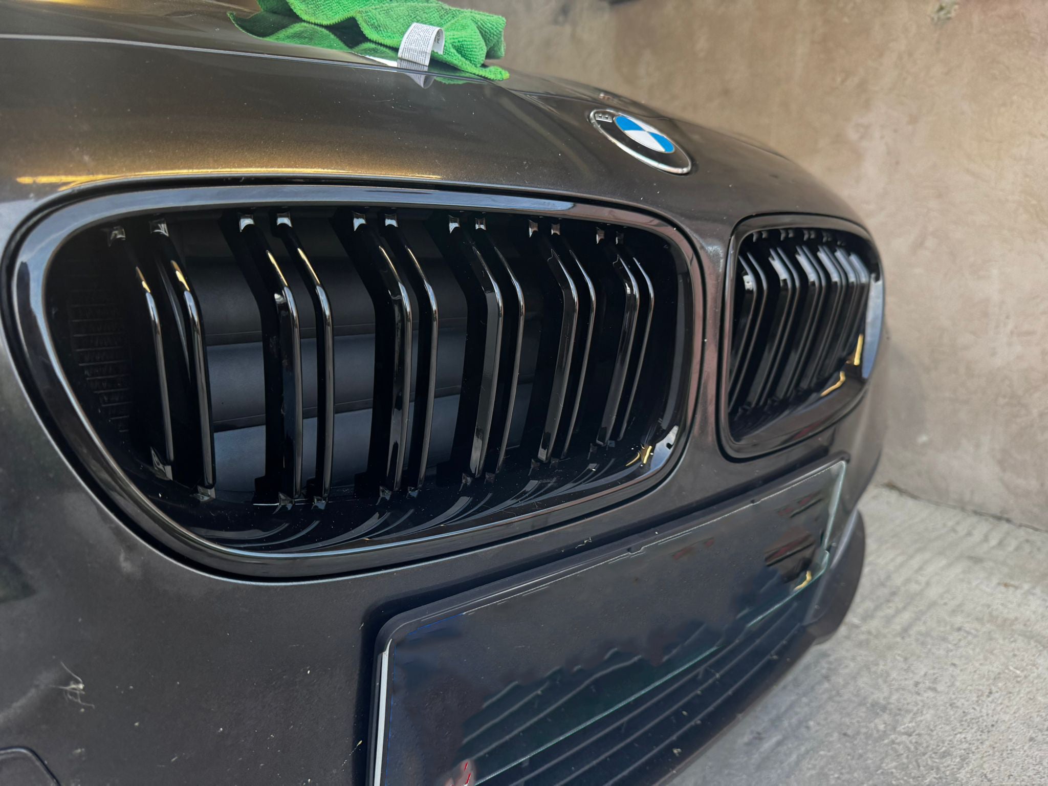 BMW 5 Series F10/F11/F18 Kidney Grille 2010-2017 – Gloss Black Dual Slats (Pair) 