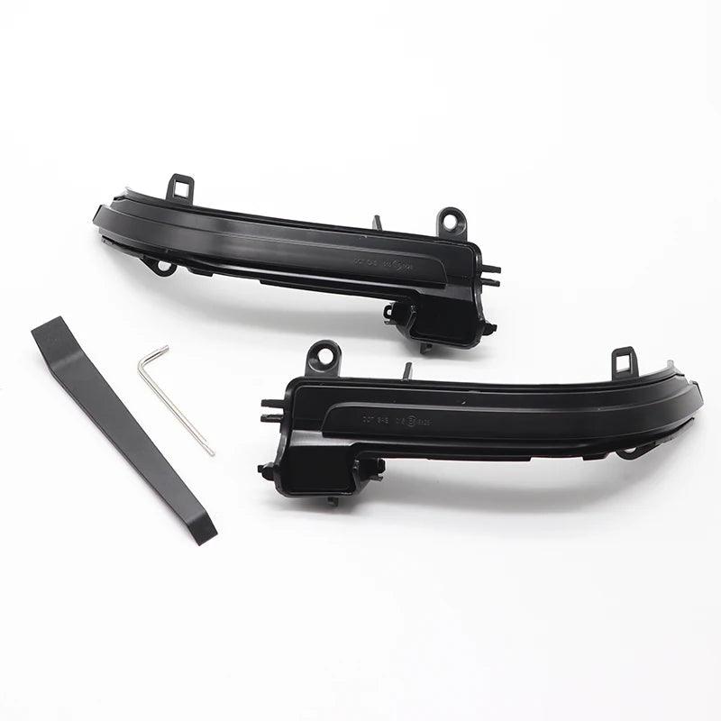 Dynamic sequential signaling set side mirror BMW