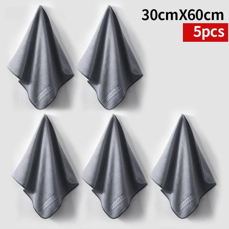 Set of microfiber cloths for removing dust and water