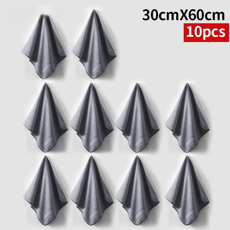Set of microfiber cloths for removing dust and water