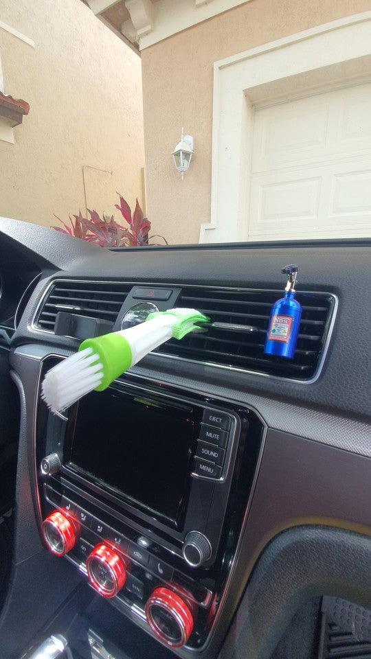 Professional Brush for Efficient Dust Removal and Care Accessories - One Beast Garage